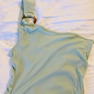 One shoulder top